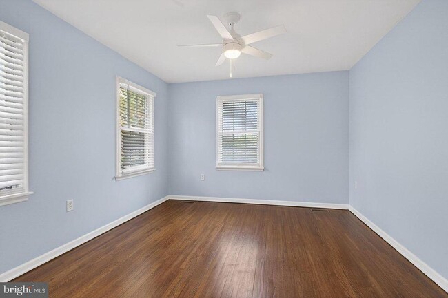 Building Photo - 16 Beechtree Ln