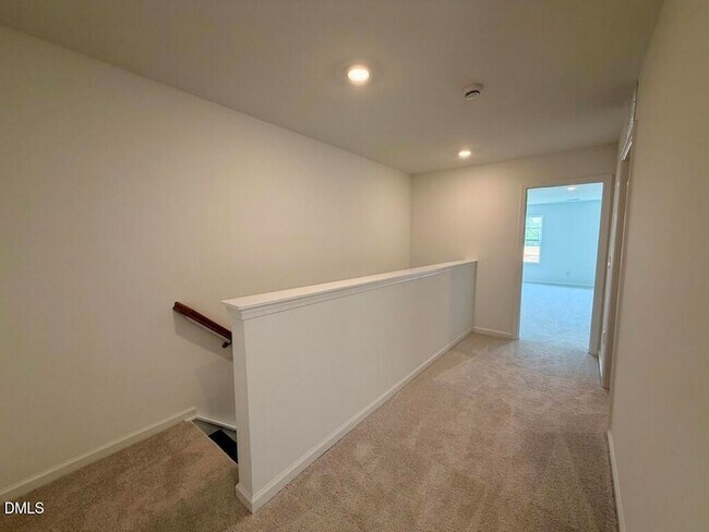 Building Photo - 134 Blossom Fld Wy