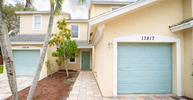 Building Photo - Yarmouth Drive, Wellington, FL 33414 - 3 B...