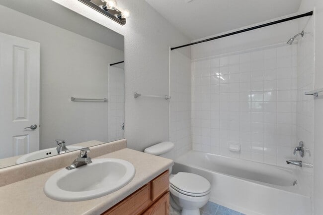 Building Photo - 5550 Corbett Dr