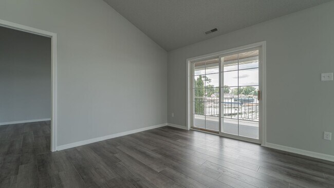 Building Photo - 13336 Fulton St
