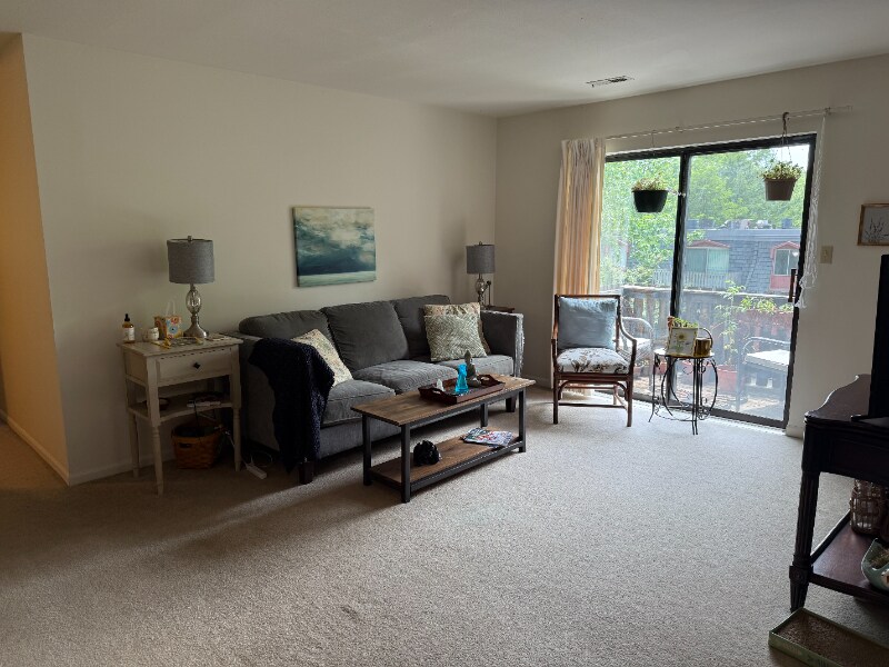 Building Photo - 104 Clinkscales Rd