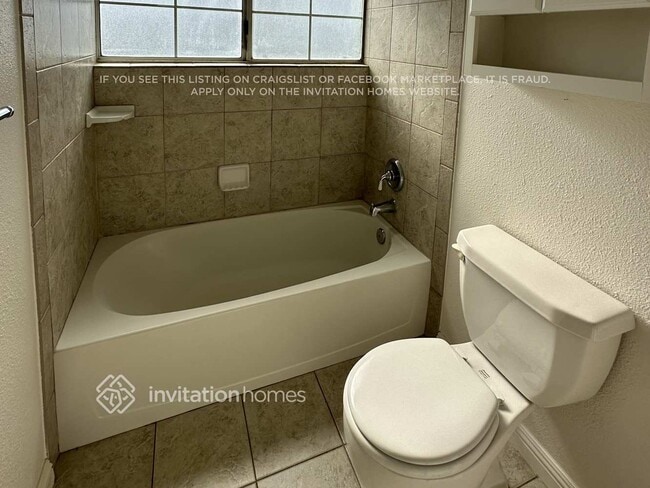 Building Photo - 9561 Dapple Ct