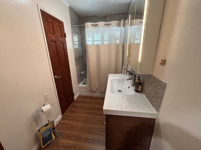 Building Photo - Beautiful Single-Story 4-Bedroom Home with RV Parking in Woodland Hills!