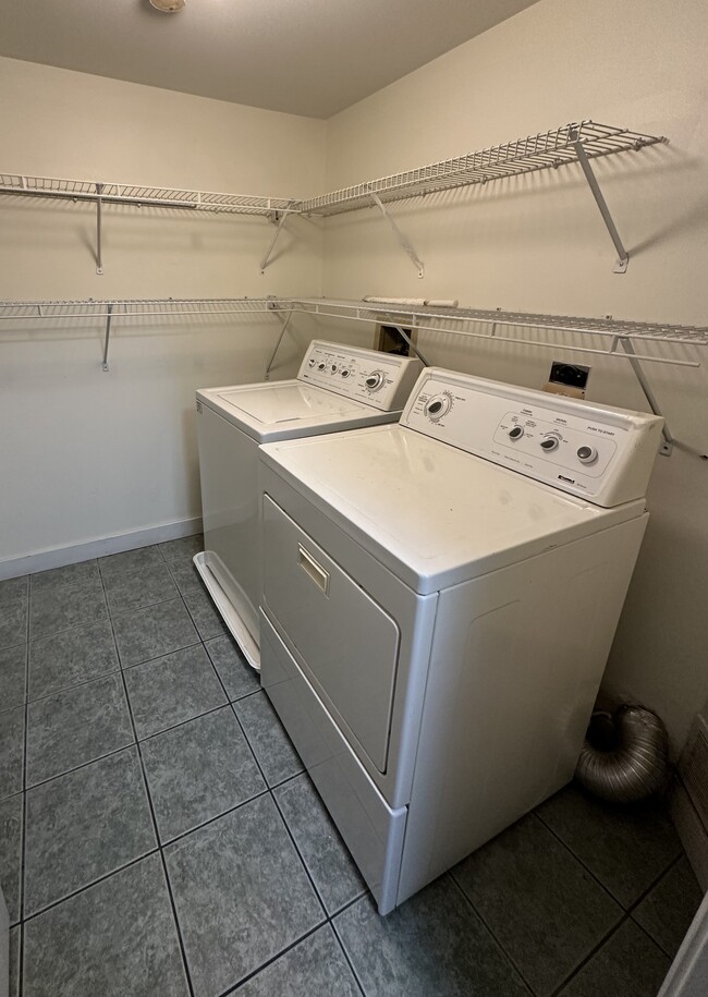 Laundry Room - 1051 Woodhill Ct