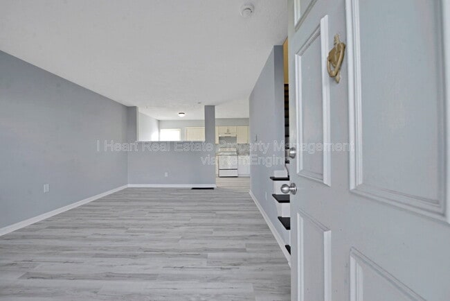 Building Photo - 3039 Morsetowne Ct N