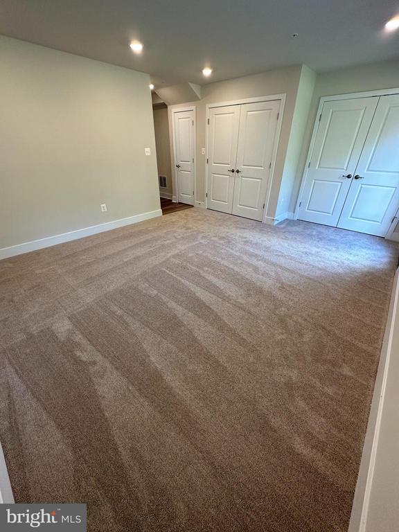 Building Photo - 2318 Woodlands Rd