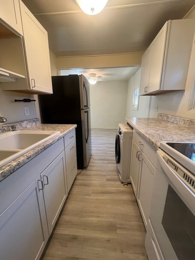Building Photo - 1-Bedroom 1-Bathroom home in Cottage Grove