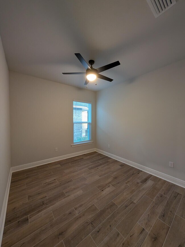 Building Photo - 35 Natureview Wy