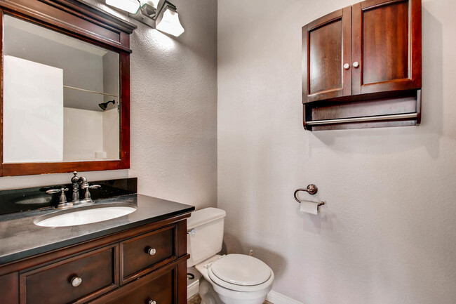 Building Photo - Great Central San Diego Location in Missio...