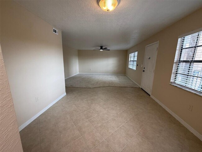 Building Photo - 6100 Gulfport Blvd S