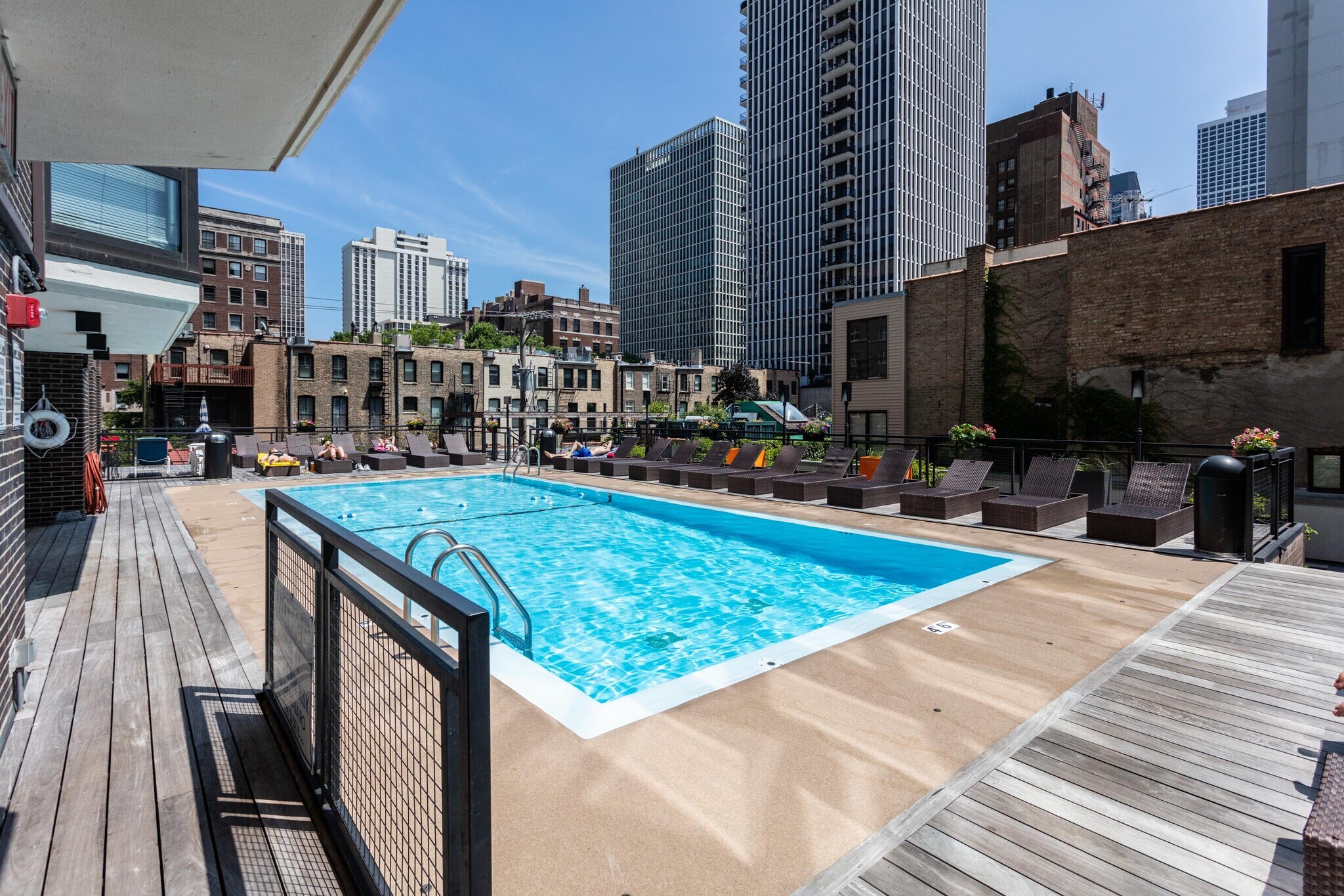 Pool - 21 W Goethe St