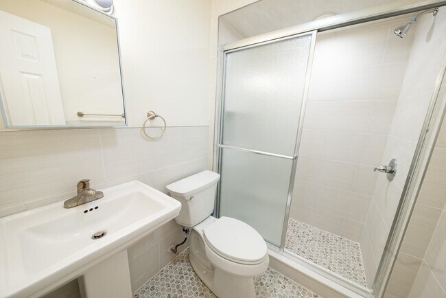 Building Photo - 7723 Bergenline Ave