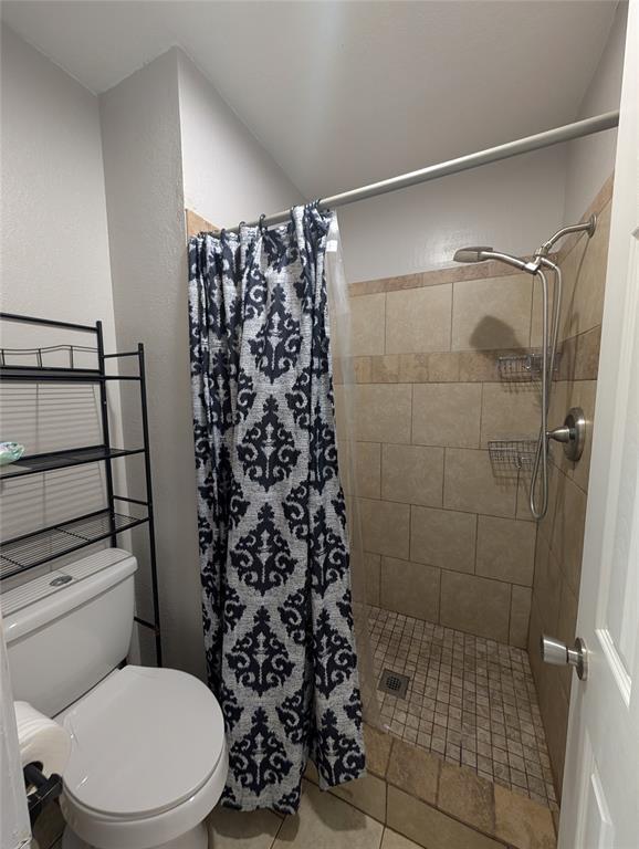 Building Photo - 16904 Meadow Lake Cir