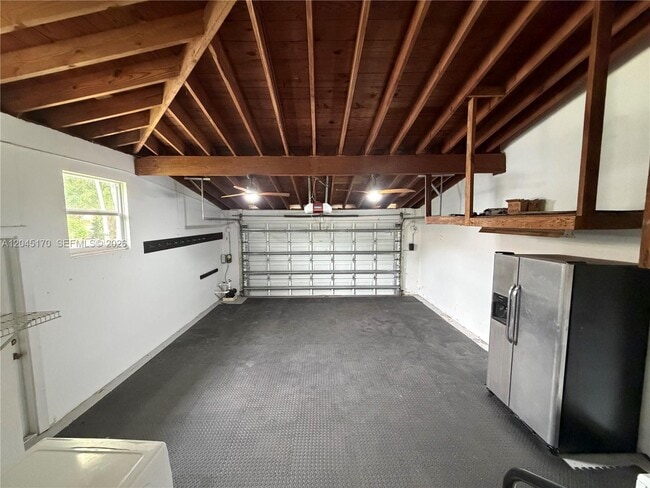 Building Photo - 1420 Baracoa Ave