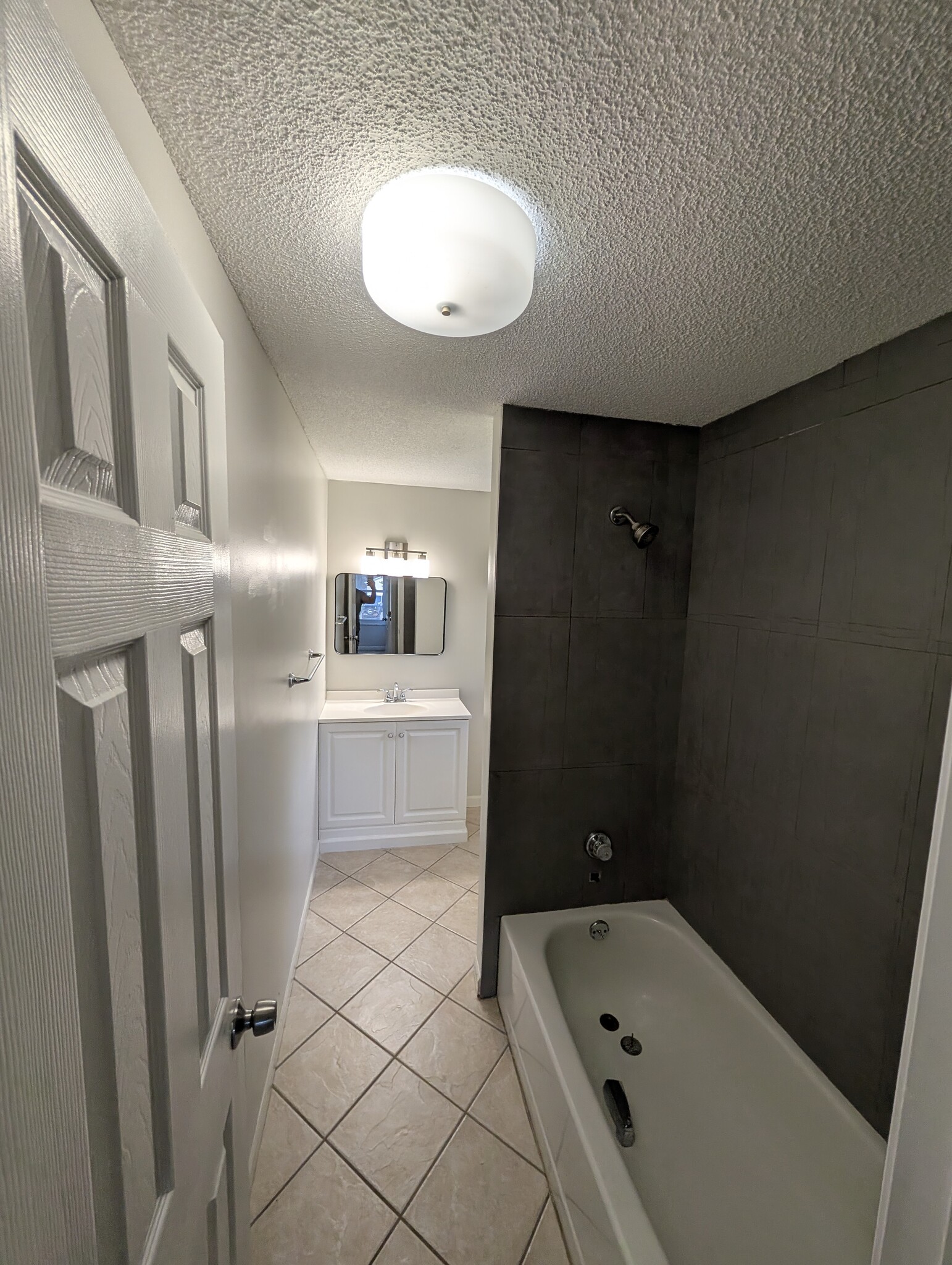 Building Photo - 3115 Larbrook Ct
