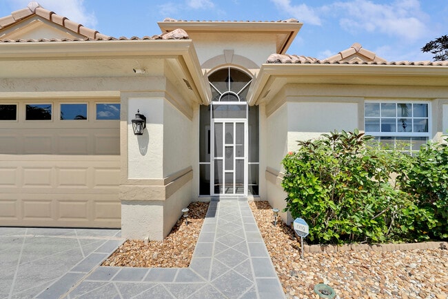 Building Photo - 8605 Windy Cir