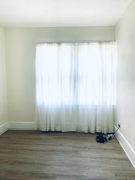 Bedroom 3 - 2331 Los Angeles Ave