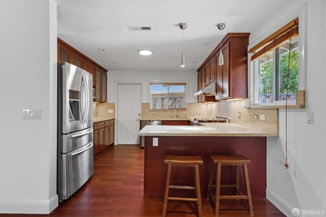 Building Photo - 2061 Ahneita Dr
