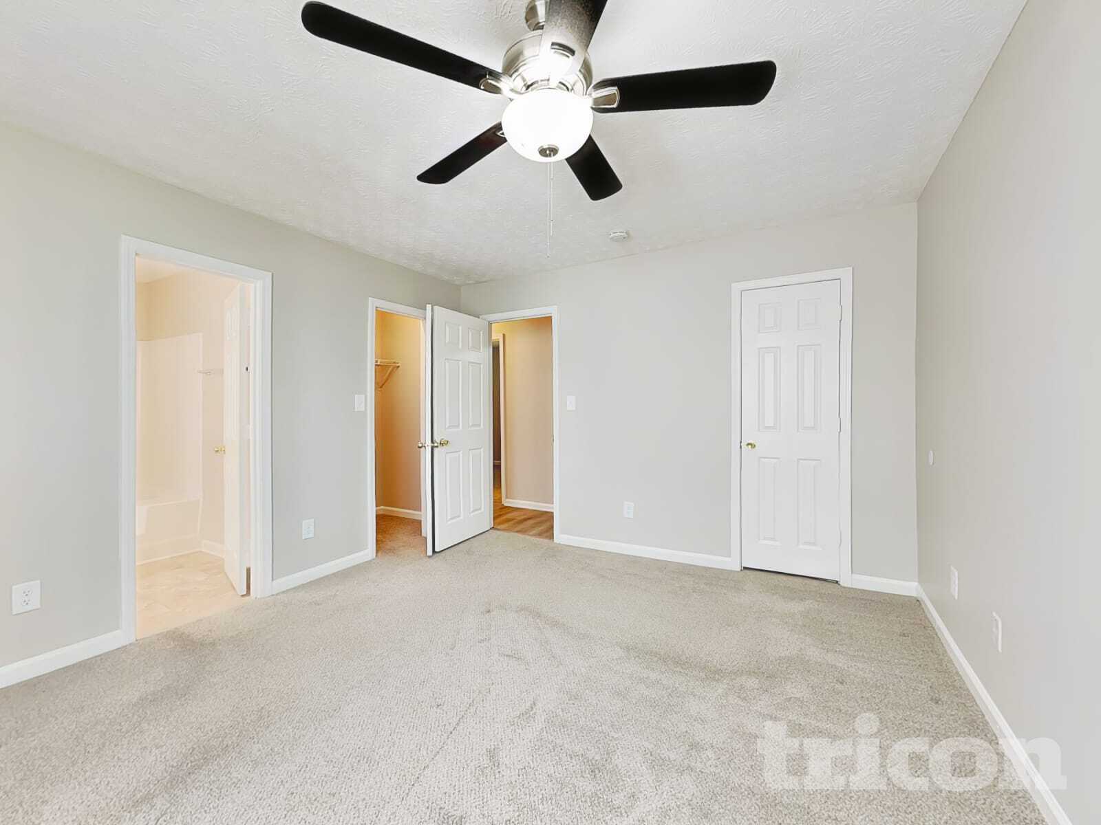 Building Photo - 1330 Ling Dr