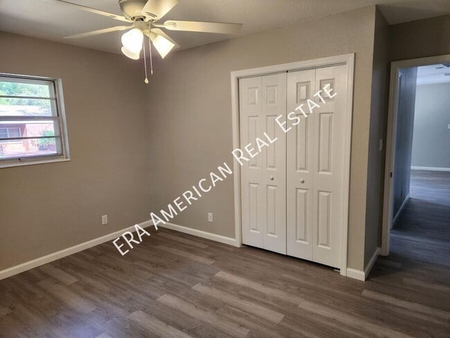 Building Photo - 503 W Griffith Ave