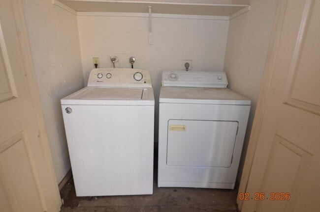 Building Photo - 4340 Sandy River Dr