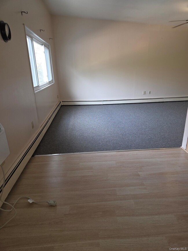 Building Photo - 267 N Newbridge Rd