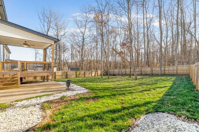 Building Photo - 3 Bedroom 2 1/2 Bath Dog Friendly Home For Rent!