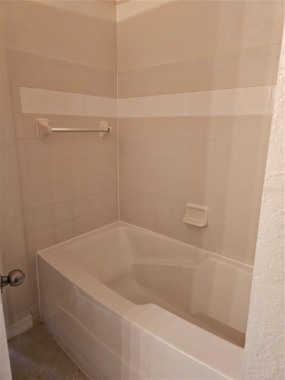 Building Photo - 5979 Westgate Dr