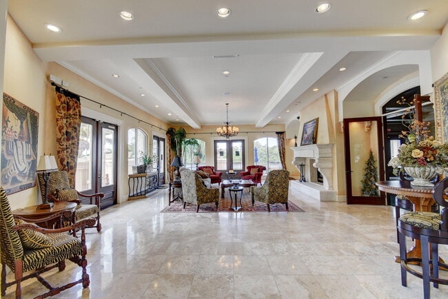 Building Photo - 3421 Tuscany Way