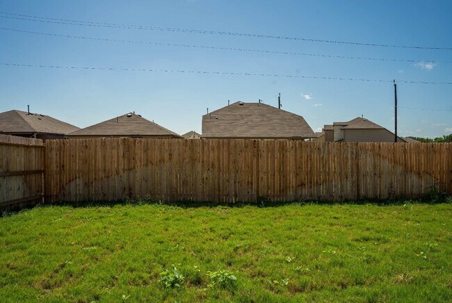 Building Photo - 9510 Ranch Lp