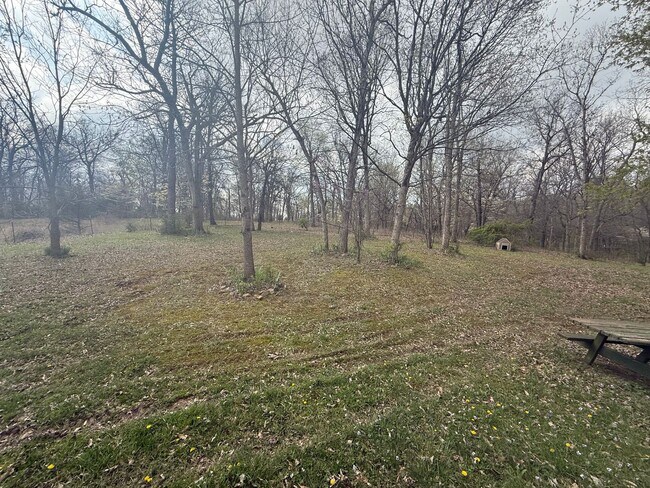Building Photo - Spacious 5 Bedroom Home in a Peaceful Country Setting