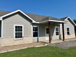Building Photo - 2304 CR 314
