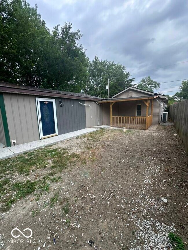 Building Photo - 1007 S Rybolt Ave