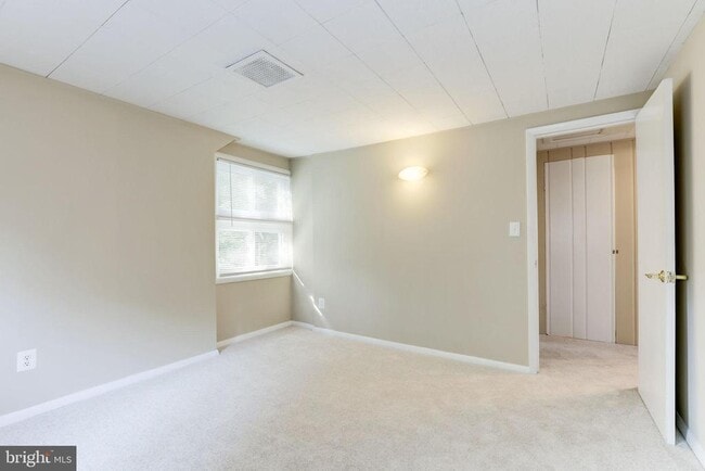 Building Photo - 307 Nimitz Ave