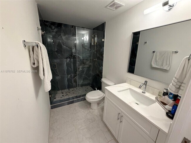 Building Photo - 6851 SW 44th St