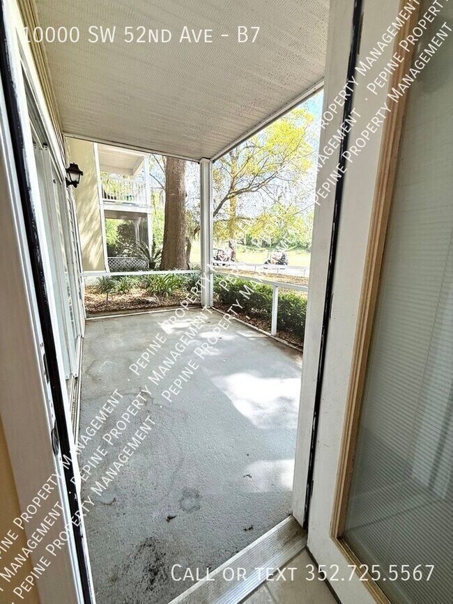 Building Photo - 10000 SW 52nd Ave