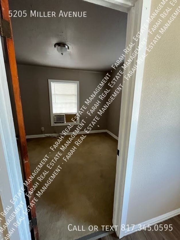 Building Photo - 5205 Miller Ave