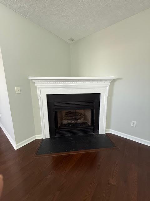 Building Photo - 6917 Alamosa Dr