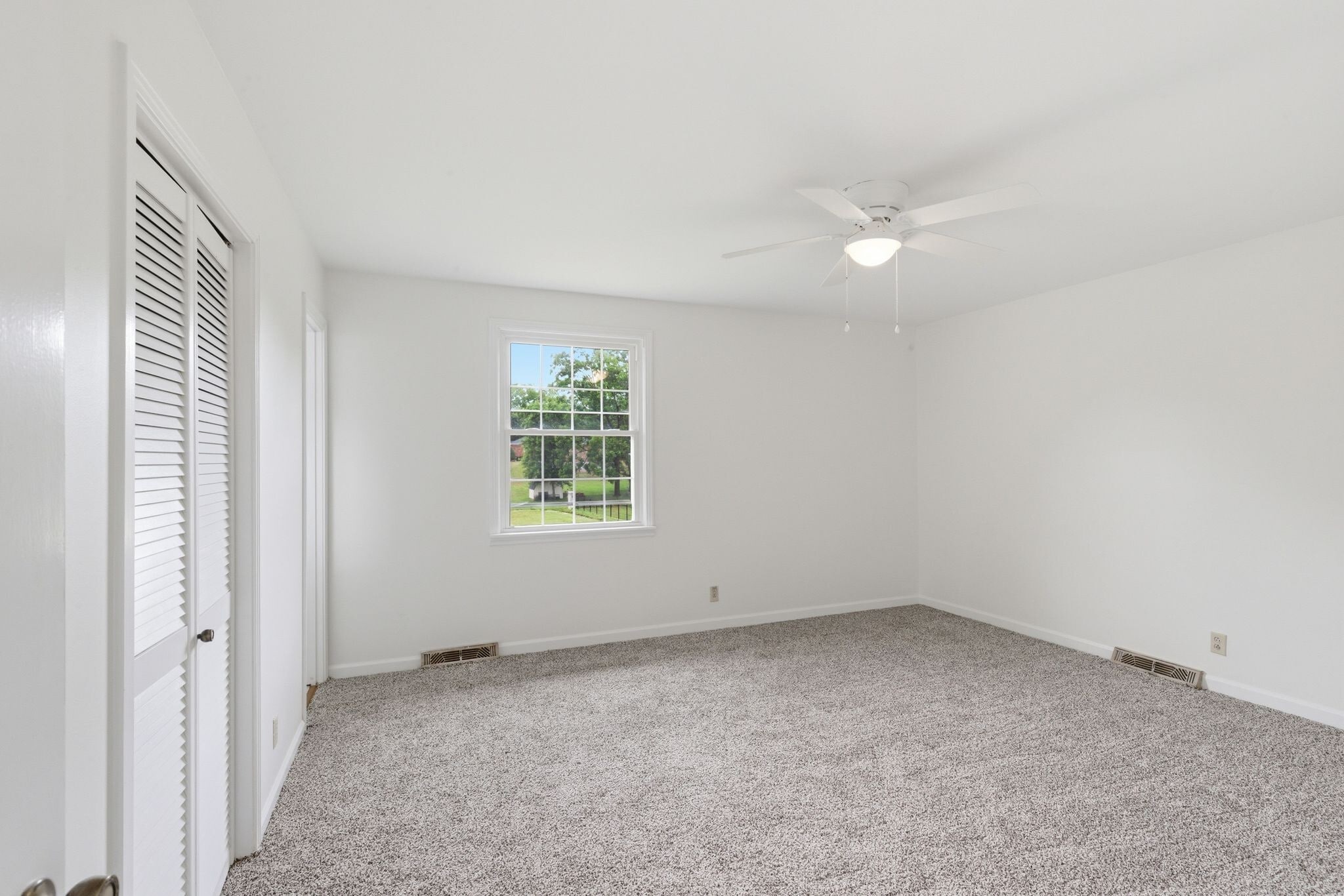 Building Photo - 213 Rising Sun Ln