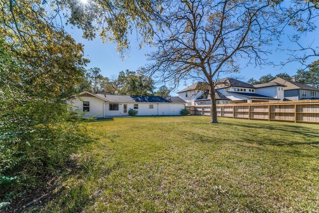 Building Photo - 4502 Brookwoods Dr