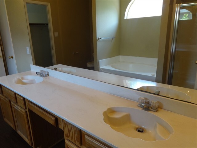 Building Photo - 2809 Garden Oaks Pl