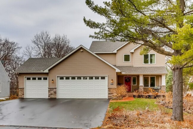 Primary Photo - 301 Russell Ln