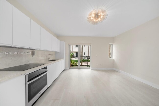 Building Photo - 435 21st St