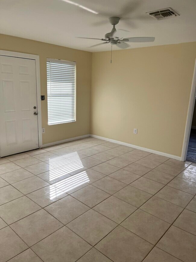 Building Photo - 9167 Birmingham Dr