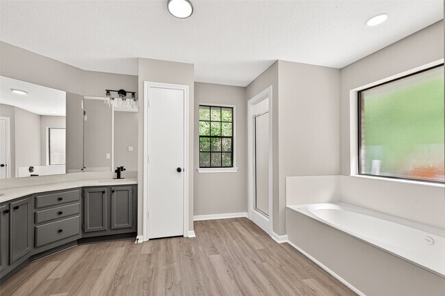 Building Photo - 4906 Pleasure Lake Ln