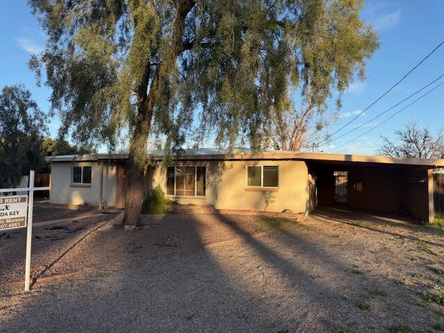 Building Photo - 1212 N Sherry Ave