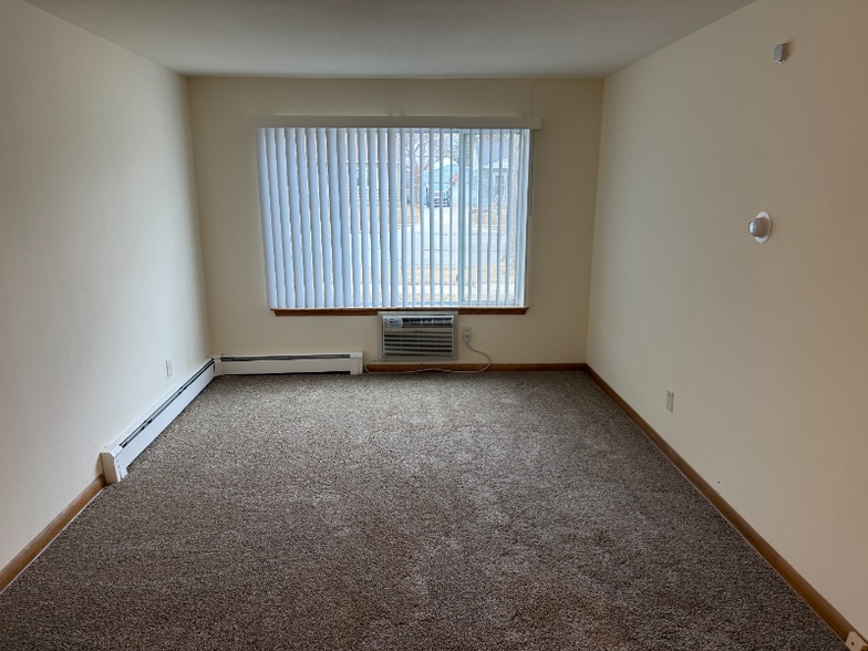 Building Photo - 4074 S Packard Ave