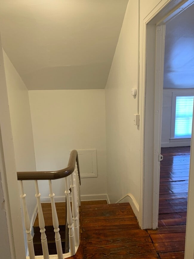 Building Photo - 2 Bedroom Apartment-York City SD