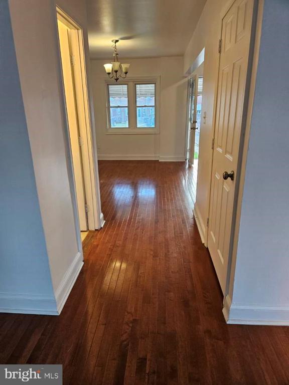 Building Photo - 803 Jeannette Ave